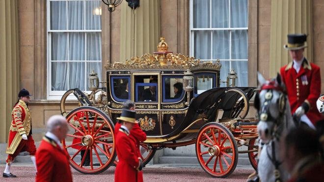 βρετανία-νέο-βιβλίο-για-το-μπάκιγχαμ-562755118