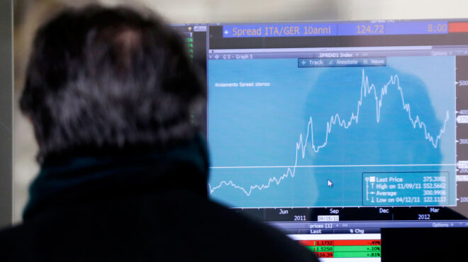 τα-spreads-ανεβαίνουν-το-ιταλικό-χρηματιστή-562716376