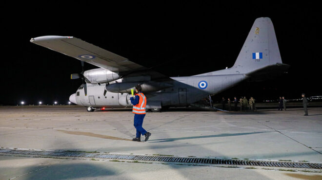 υπεξ-αναχώρησε-από-την-ελλάδα-c-130-με-ανθρ-562712059