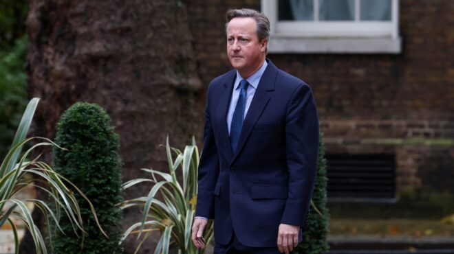 κάμερον-ο-πρωθυπουργός-του-brexit-επιστρέφ-562725724