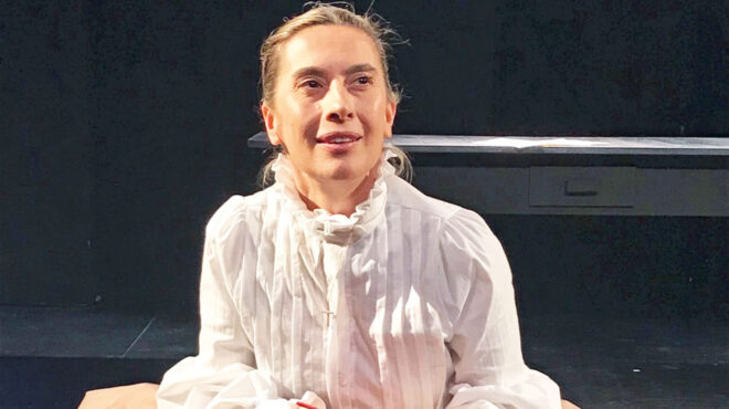 πεθαίνοντας-με-βοήθησε-να-ζήσω-562711333