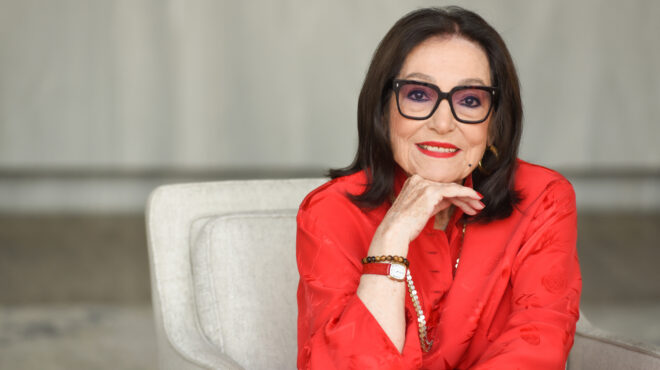 απόγευμα-στη-βουλιαγμένη-με-τη-νάνα-μο-562708006