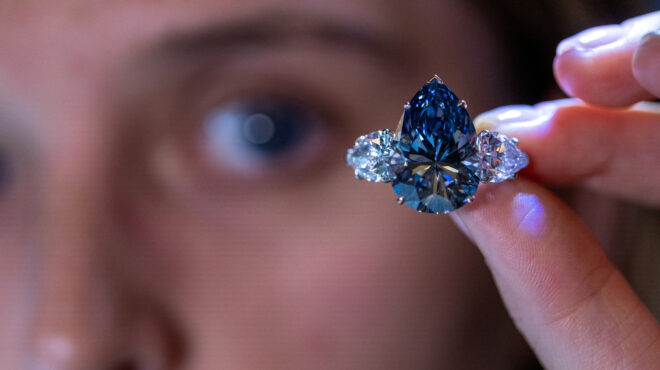 ράλι-στις-τιμές-του-χρυσού-κλυδωνίζετ-562707832