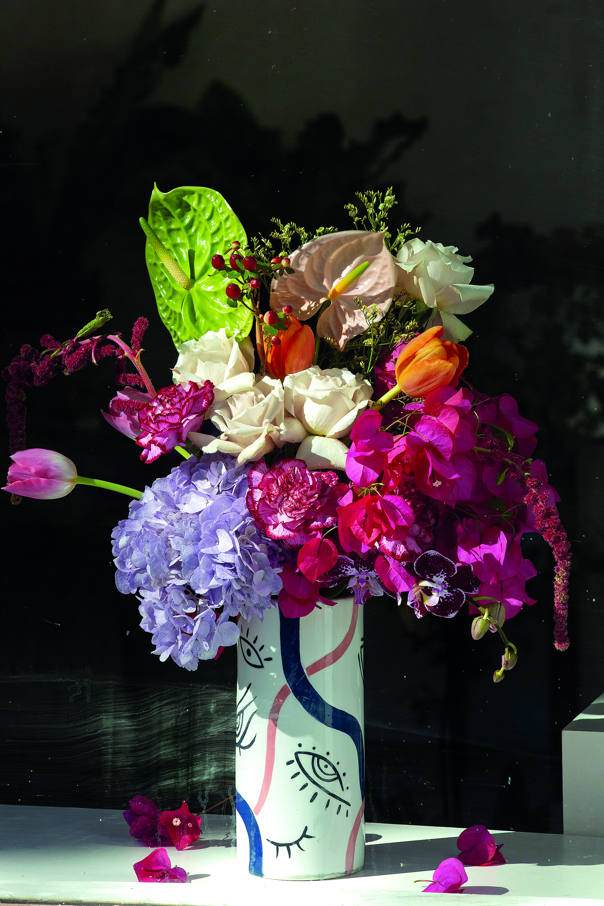 5 αθηναϊκά ανθοπωλεία προτείνουν την τέλεια ανθοδέσμη για το σπίτι-1