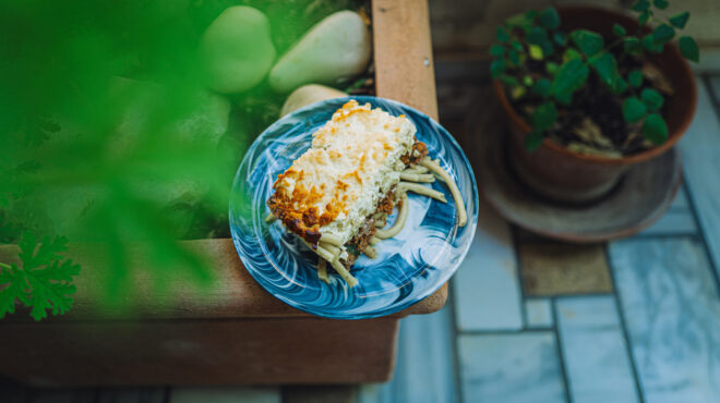 εύκολο-παστίτσιο-με-κιμά-που-ψήνεται-κ-562749967