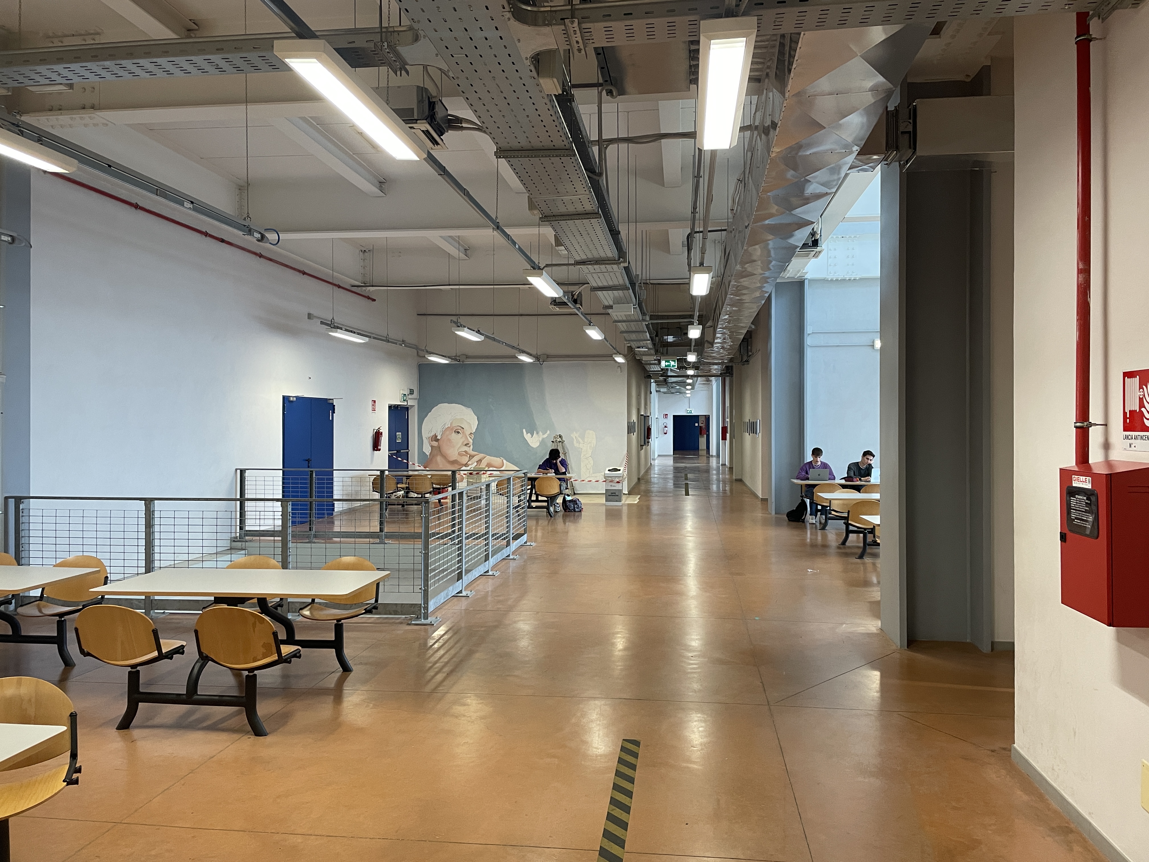 Mural της Κικής Δημουλά στη Ρώμη-1