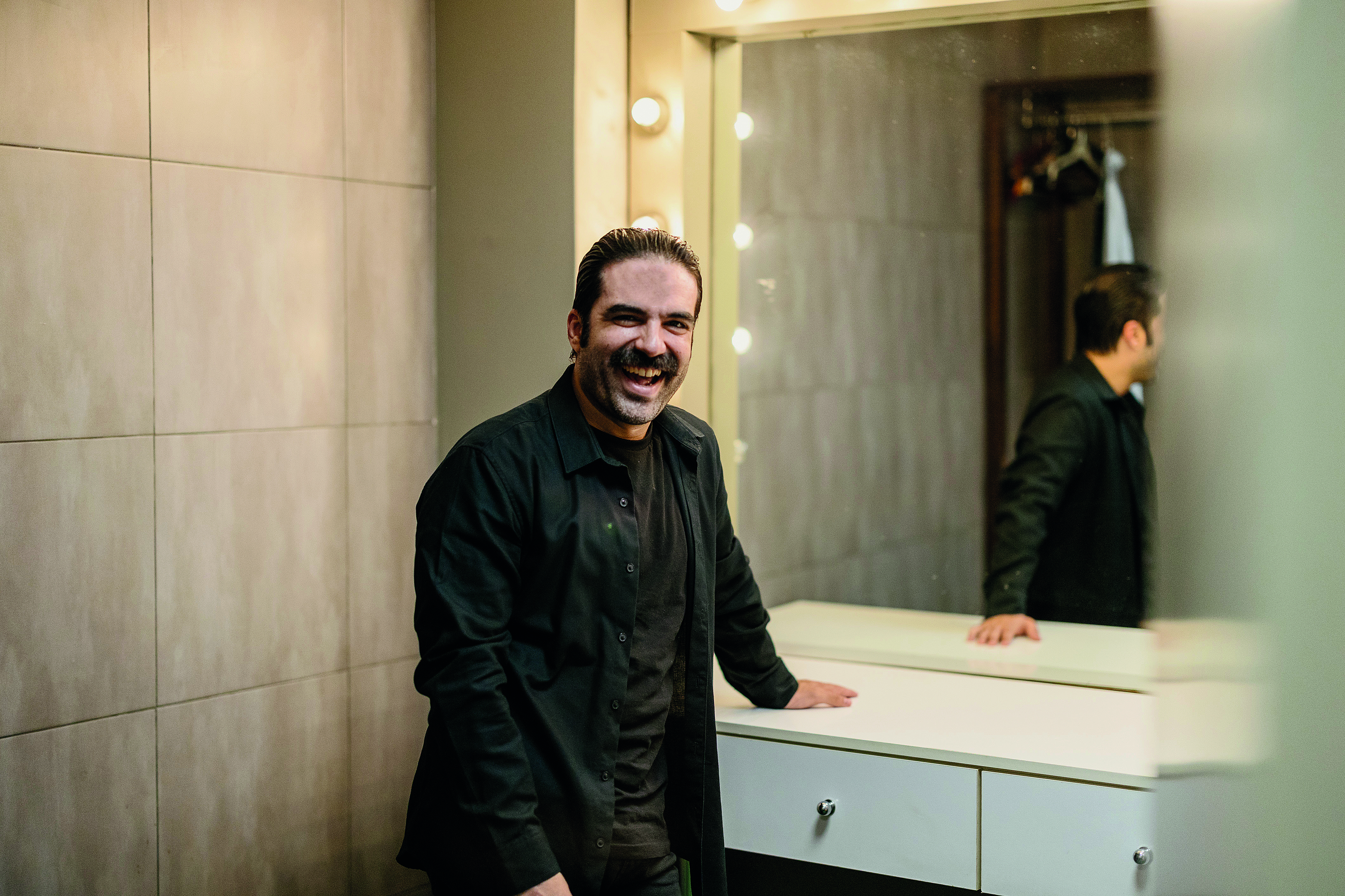 Γιωργή Τσουρή, πώς τρεις παραστάσεις γίνονται sold out;-3