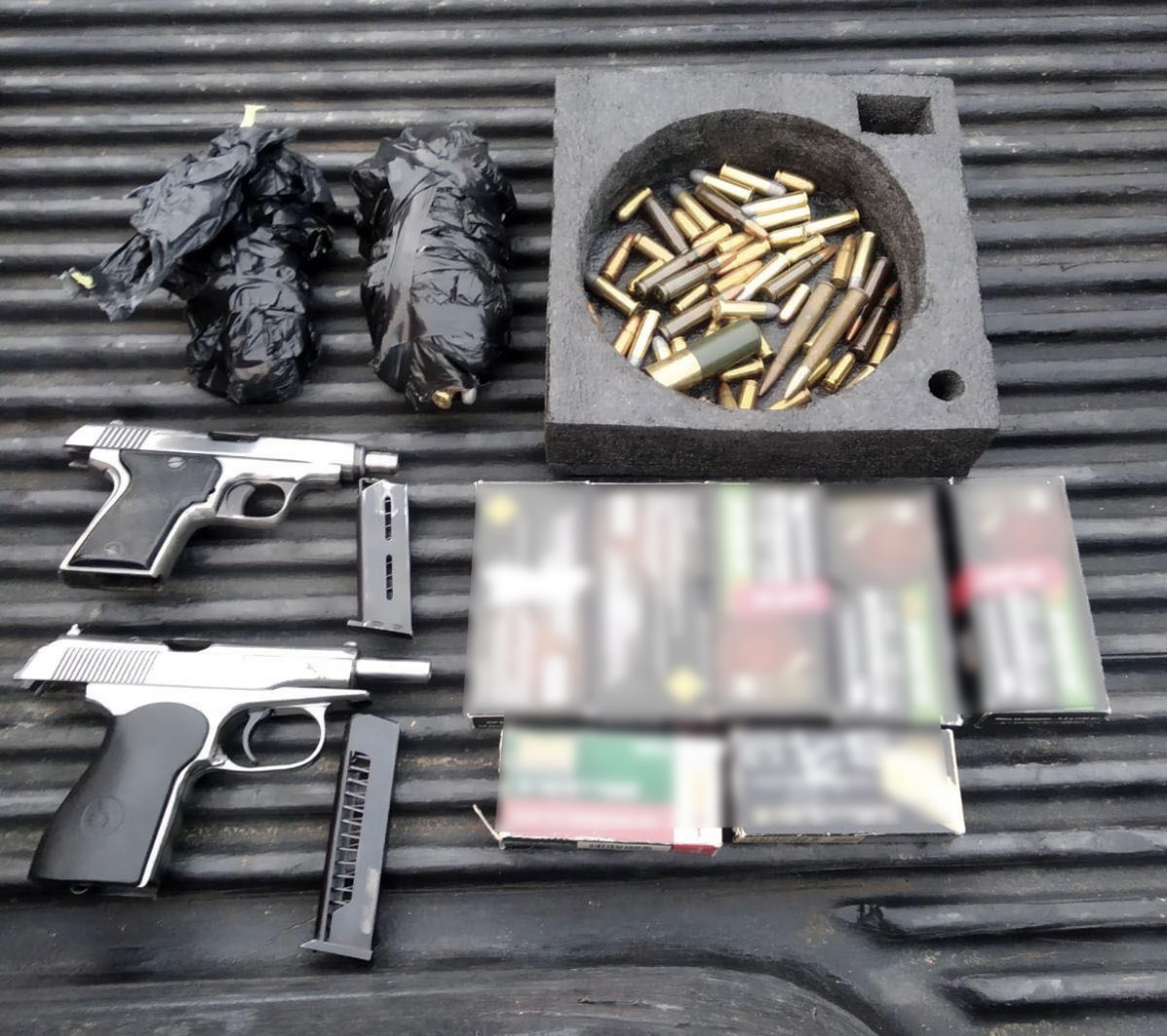 Απάτες σε βάρος του Δημοσίου: Χειροπέδες σε τελωνειακό και άνδρα του λιμενικού-1