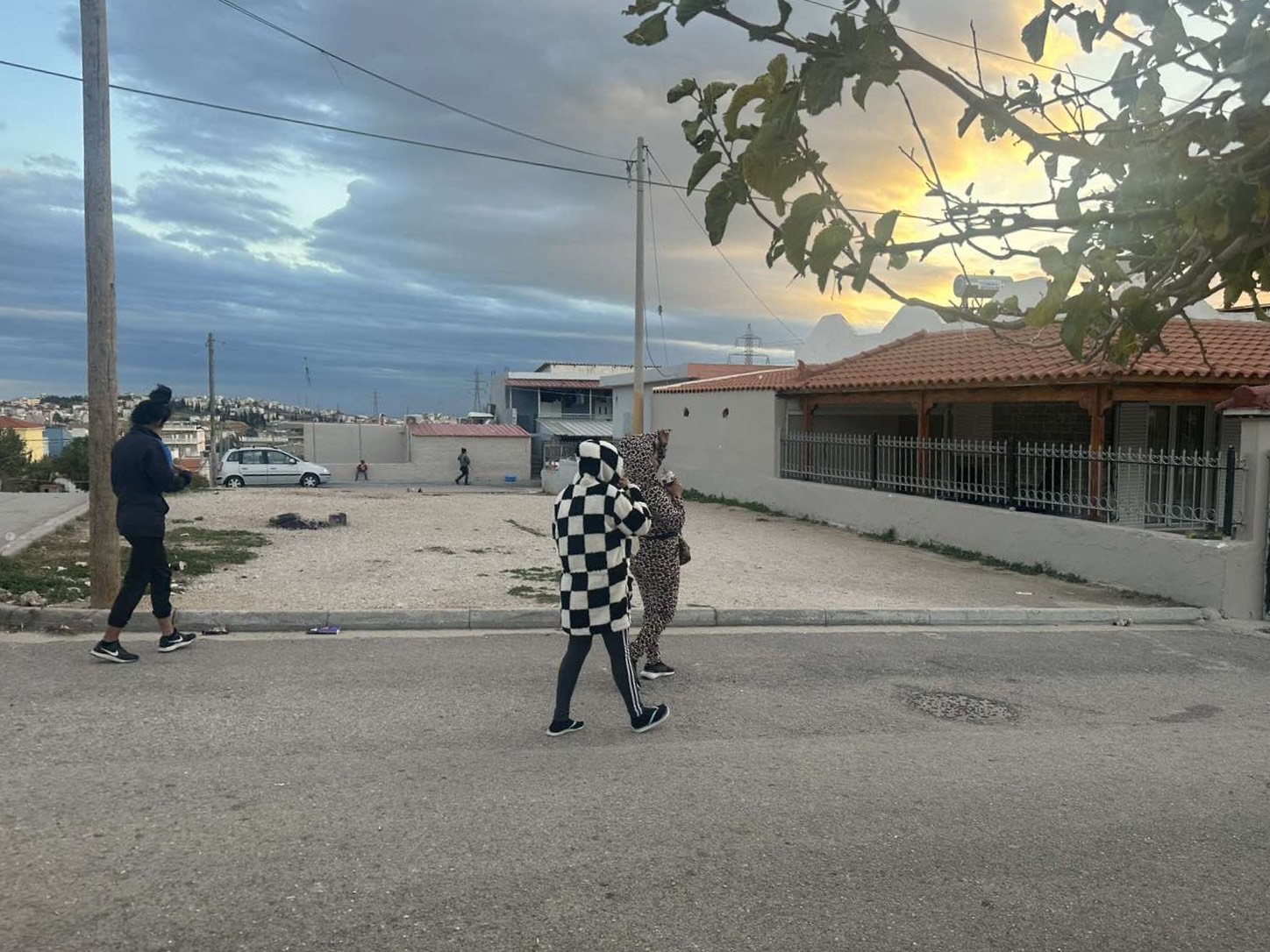 Οδοιπορικό στους καταυλισμούς της οργής-2