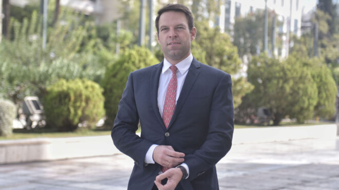 στις-βρυξέλλες-μεταβαίνει-ο-στ-κασσελ-562714309