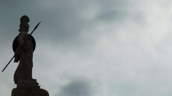 φθινοπωρινός-ο-καιρός-με-σποραδικές-κ-562746871