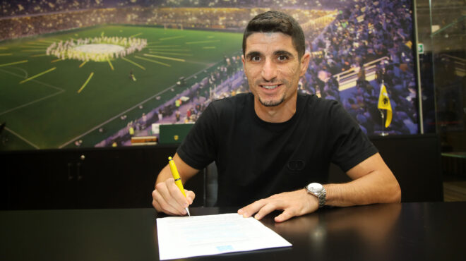 αεκ-ανανέωσε-για-δύο-ακόμη-χρόνια-ο-μάν-562706635