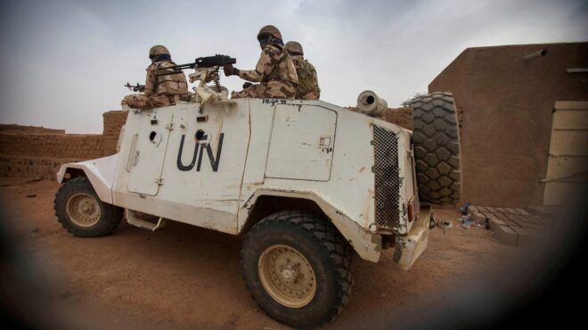 μαλί-αεροπορικά-πλήγματα-στην-πόλη-κι-562716106