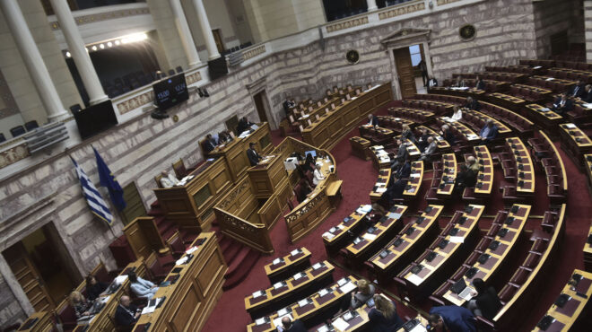 γεραπετρίτης-για-άδειες-εξαγωγών-predator-η-562727902