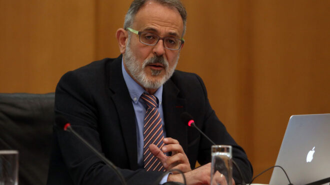 μ-πλειώνης-στην-κ-τα-εθνικά-ερευνητ-562739155