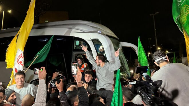 το-ισραήλ-αποφυλάκισε-33-παλαιστινίους-562753051