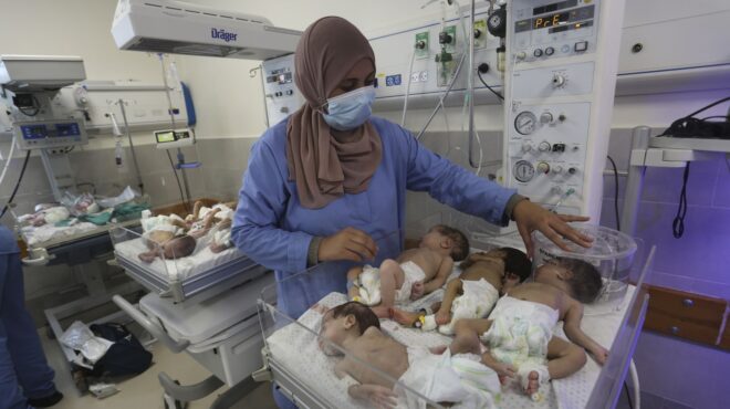 γάζα-βαθύτατα-σοκαρισμένος-ο-αντόν-562738069