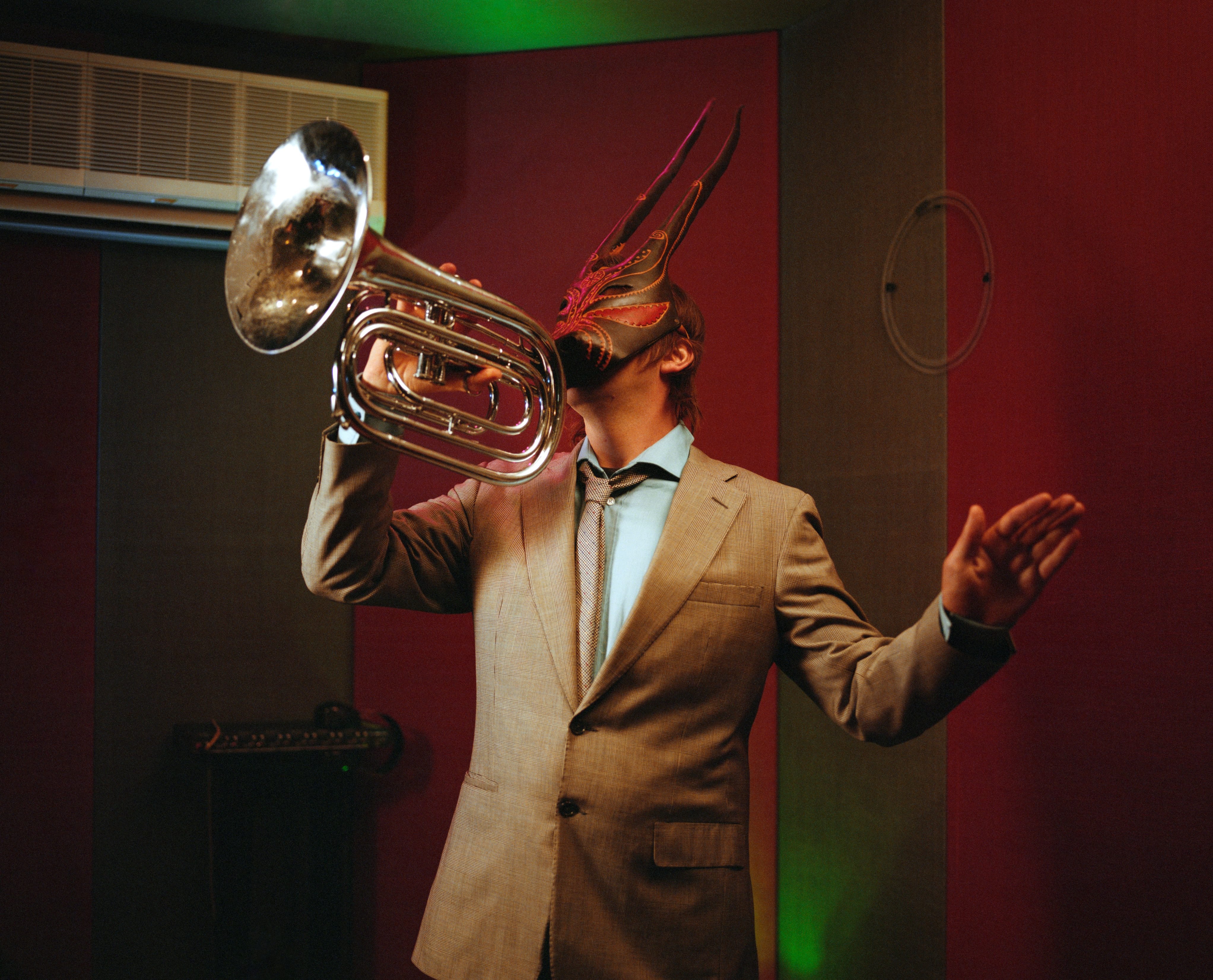 Ο Lambert πίσω από τη μάσκα-2