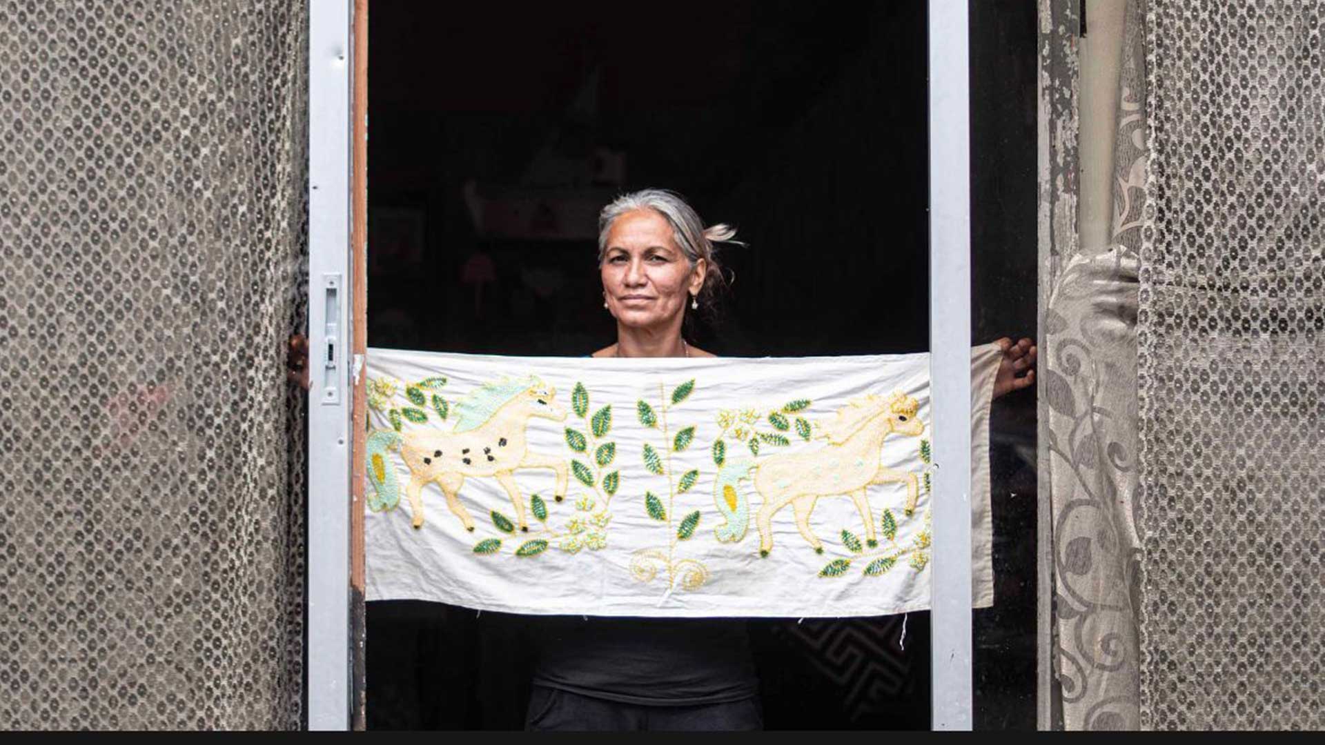 «Romáland»: Η τέχνη του να μιλάς γι’ αυτό που είσαι-2