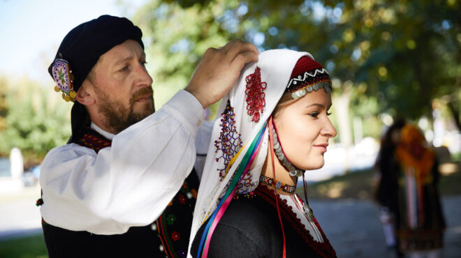πώς-χορεύεται-η-παράδοση-στη-θράκη-αυτ-562734181