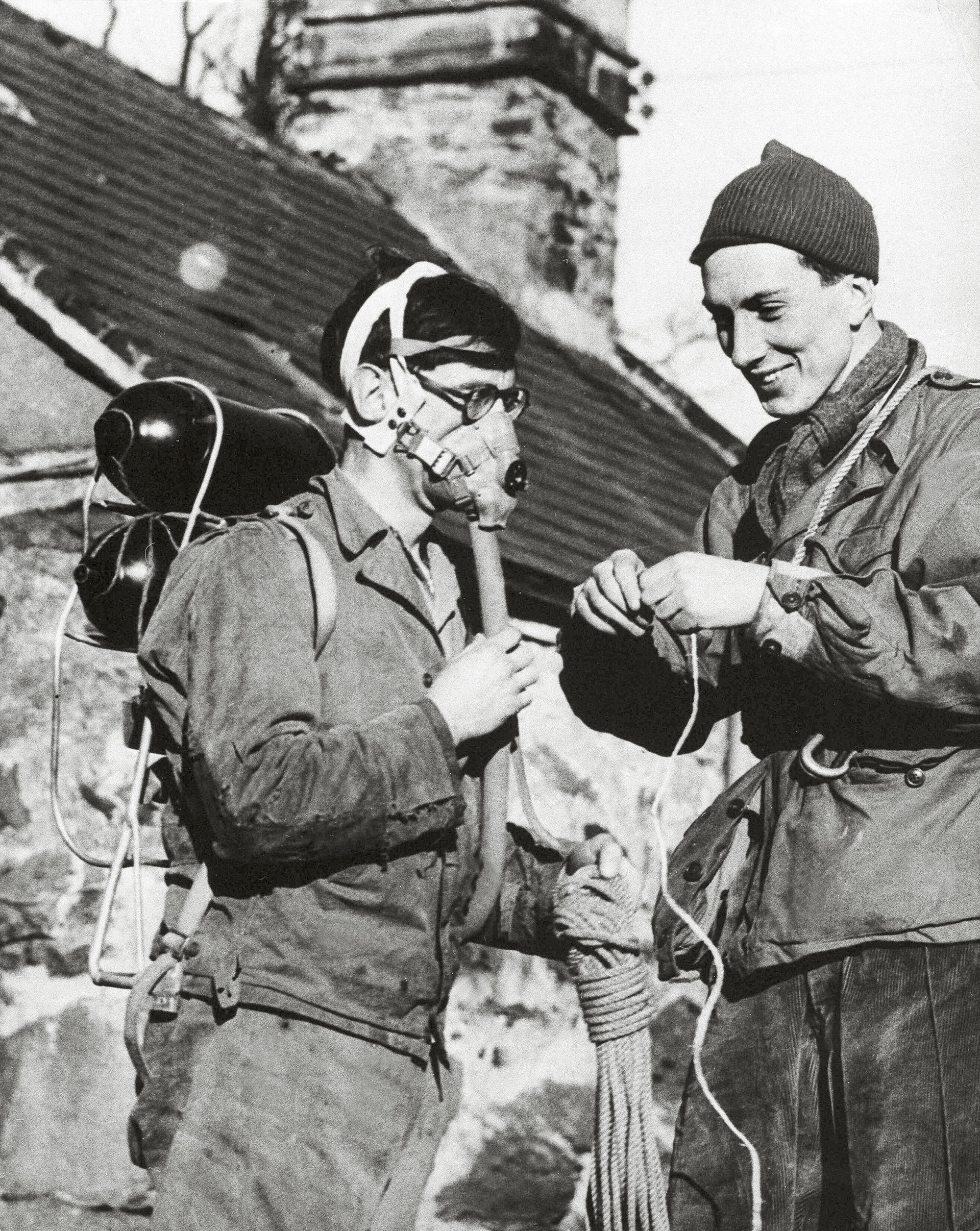 Εις την στέγην του κόσμου: Η κατάκτηση του Eβερεστ-14