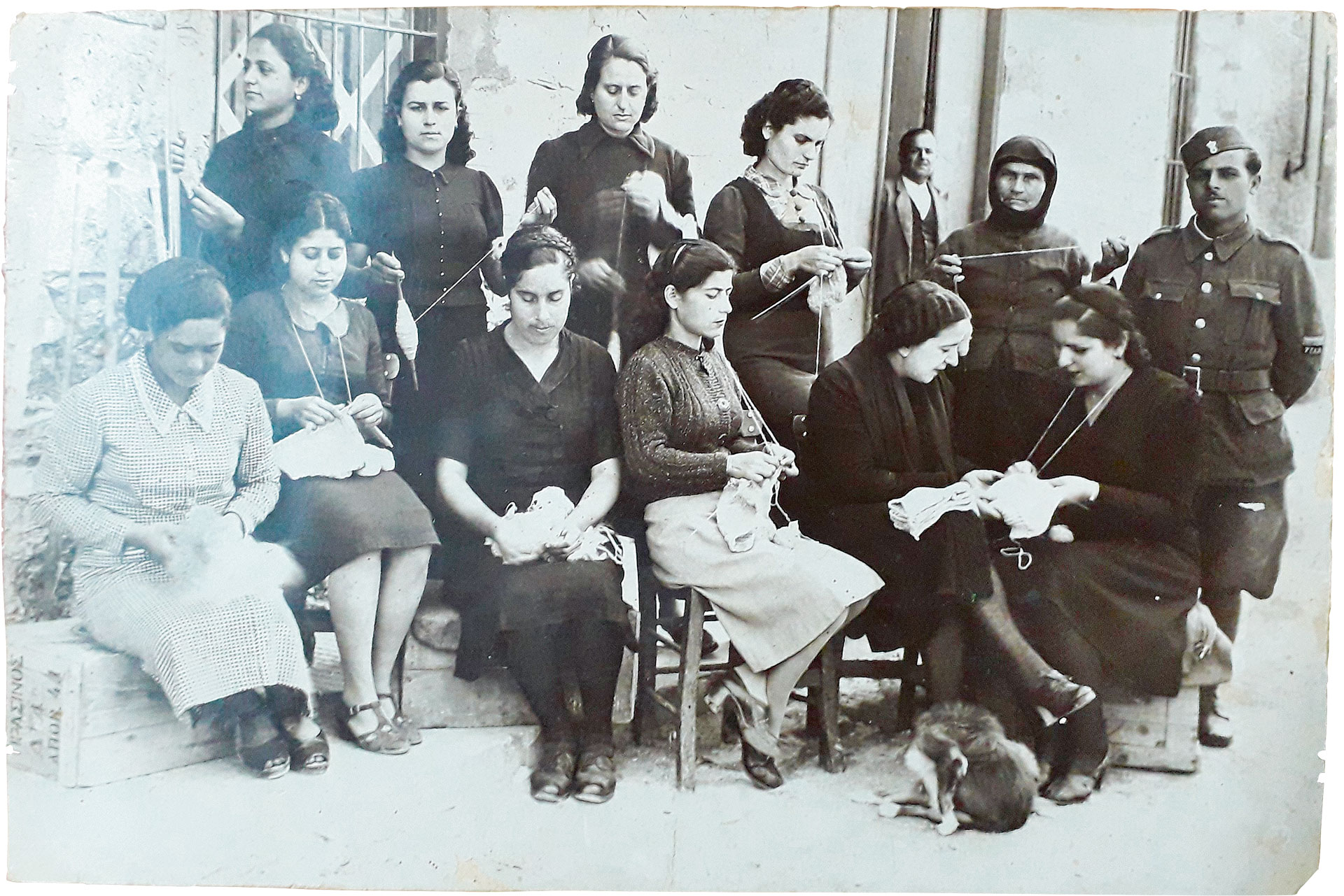 «Έπεσε η Κορυτσά! Έπεσε η Κορυτσά! Τρέχαμε πέρα-δώθε, φωνάζοντας δυνατά και το: Αέρα! Αέρα! Ιταλοί!»-10