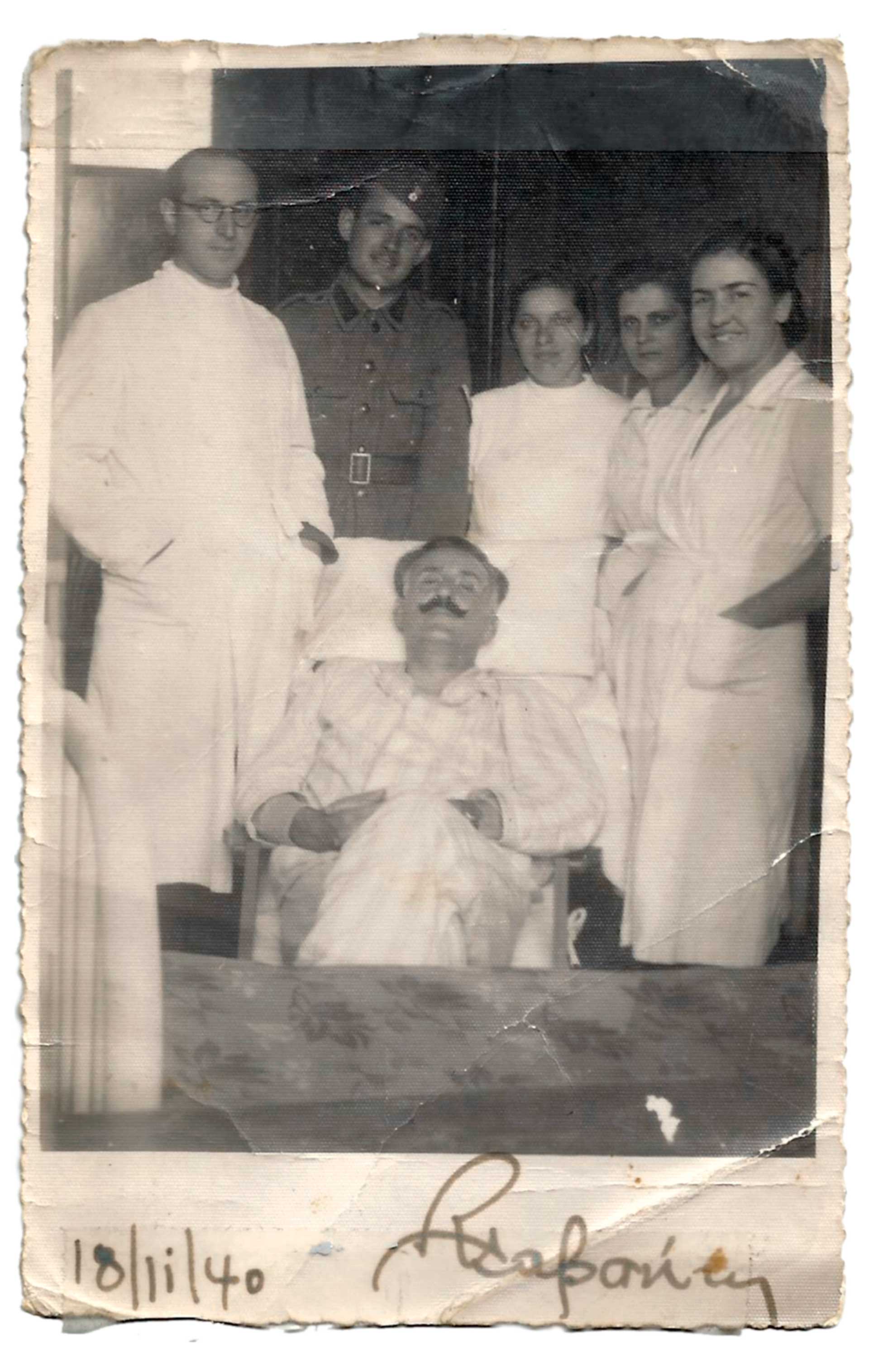 «Hκούσθη βόμβος αεροπλάνων και συγχρόνως εκκρήξεις βομβών, πανδαιμόνιον από φωνάς και κλάματα»-22