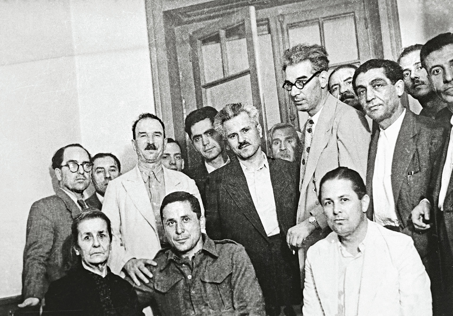 Επέτυχε ή απέτυχε το ΕΑΜ; Συνεντεύξεις στο BBC-9