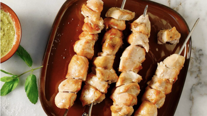 αρωματικά-σουβλάκια-κοτόπουλου-με-πι-562726252