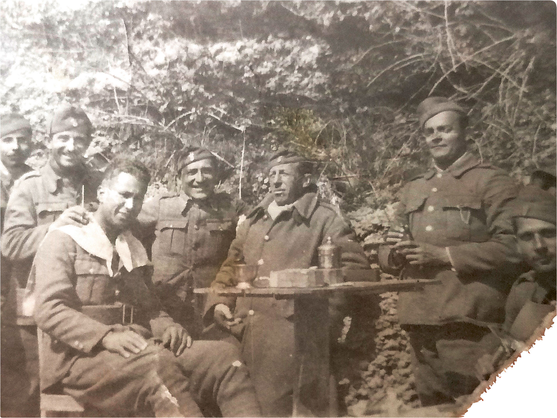 «Έπεσε η Κορυτσά! Έπεσε η Κορυτσά! Τρέχαμε πέρα-δώθε, φωνάζοντας δυνατά και το: Αέρα! Αέρα! Ιταλοί!»-5