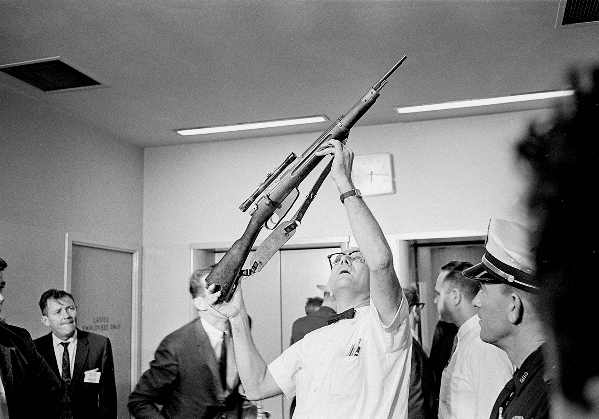 Τζον Κένεντι – Εδολοφονήθη ο πρόεδρος-16