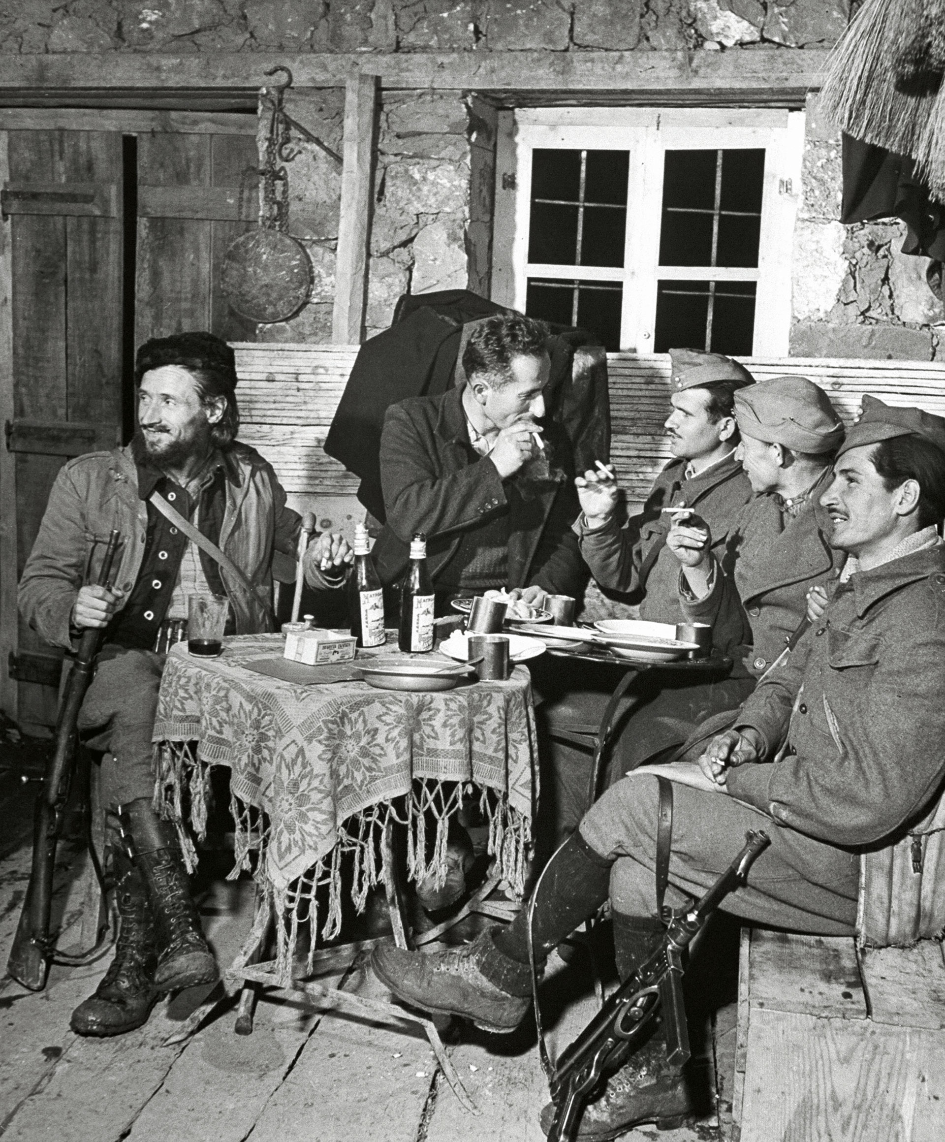 Επέτυχε ή απέτυχε το ΕΑΜ; Συνεντεύξεις στο BBC-18