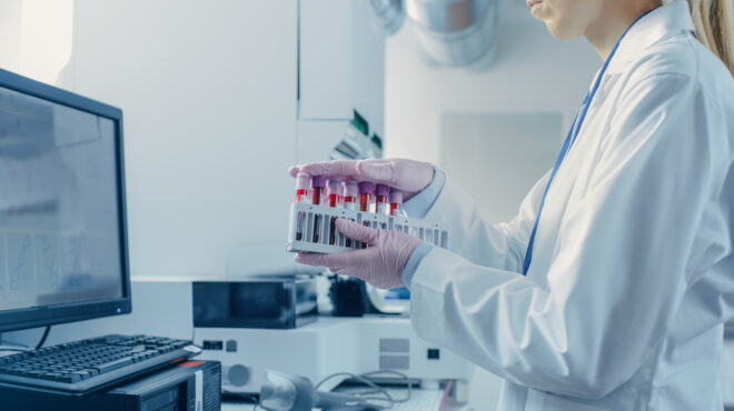 υπεγράφη-η-κυα-για-τα-αντιρετροϊκά-φάρ-562757137