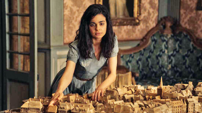 home-cinema-στο-σκοτάδι-του-β΄-παγκοσμίου-πολέμ-562724434