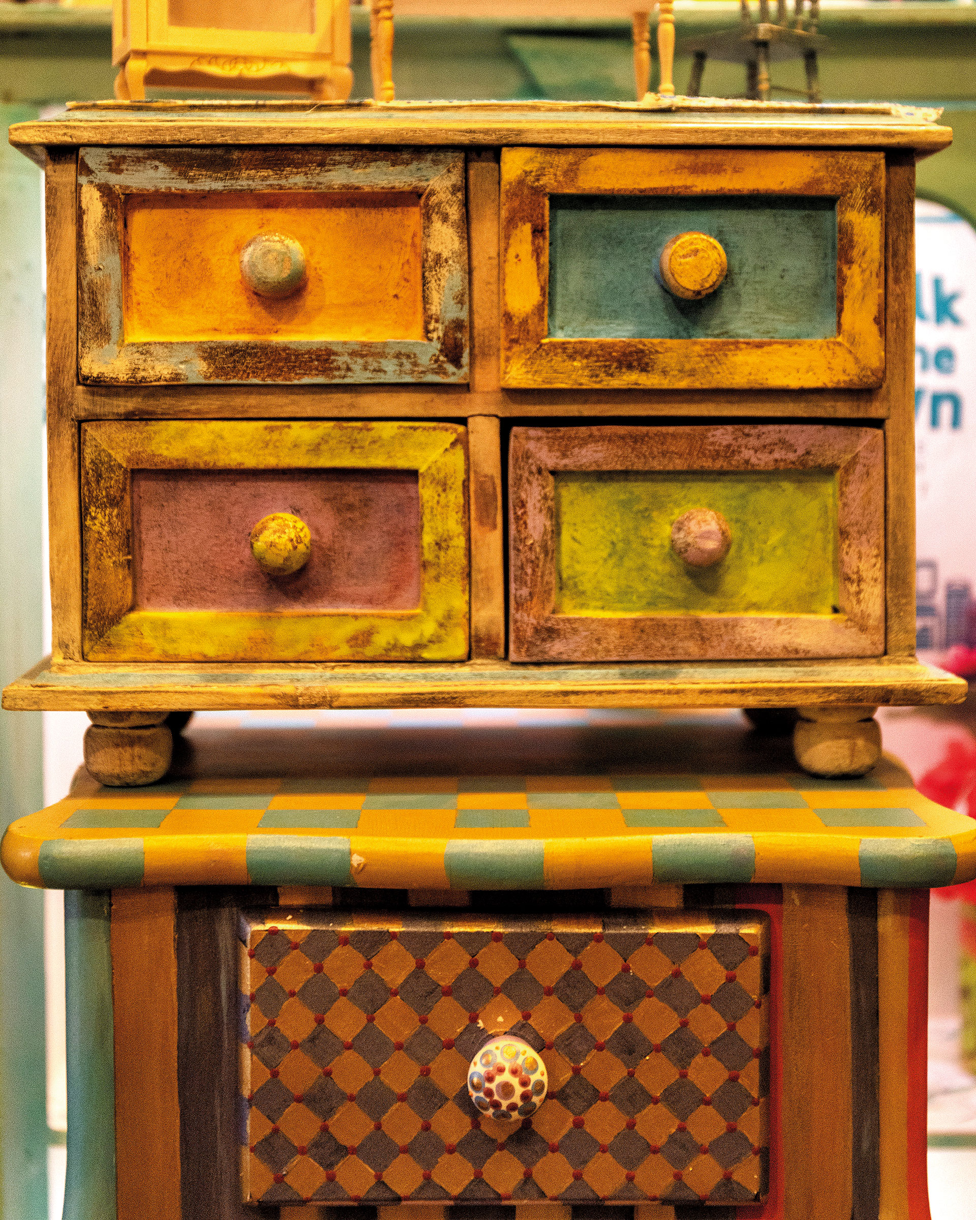 Νέα ζωή σε παλιά έπιπλα: Χόμπι ή κάτι παραπάνω;-1