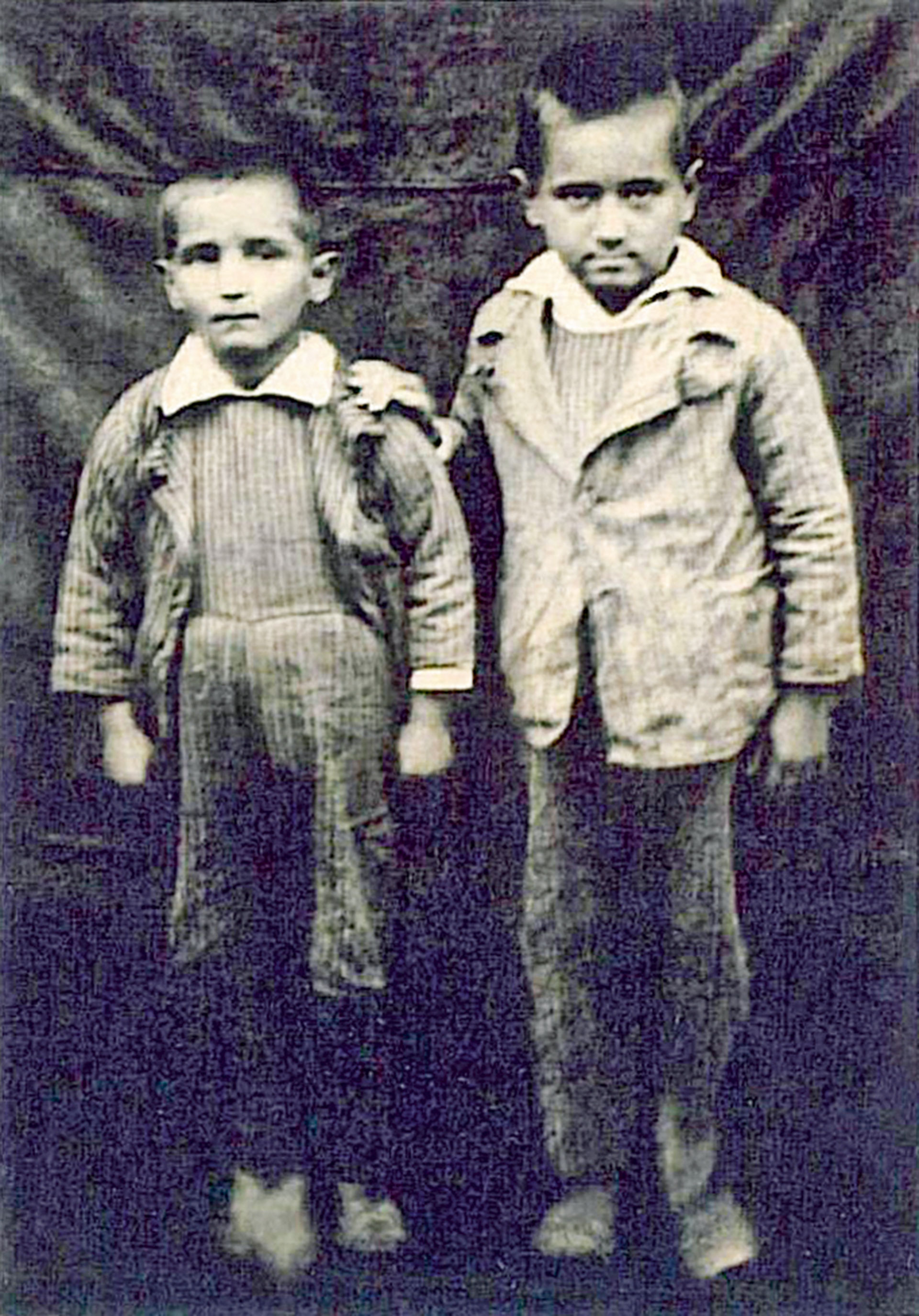 «Έπεσε η Κορυτσά! Έπεσε η Κορυτσά! Τρέχαμε πέρα-δώθε, φωνάζοντας δυνατά και το: Αέρα! Αέρα! Ιταλοί!»-13