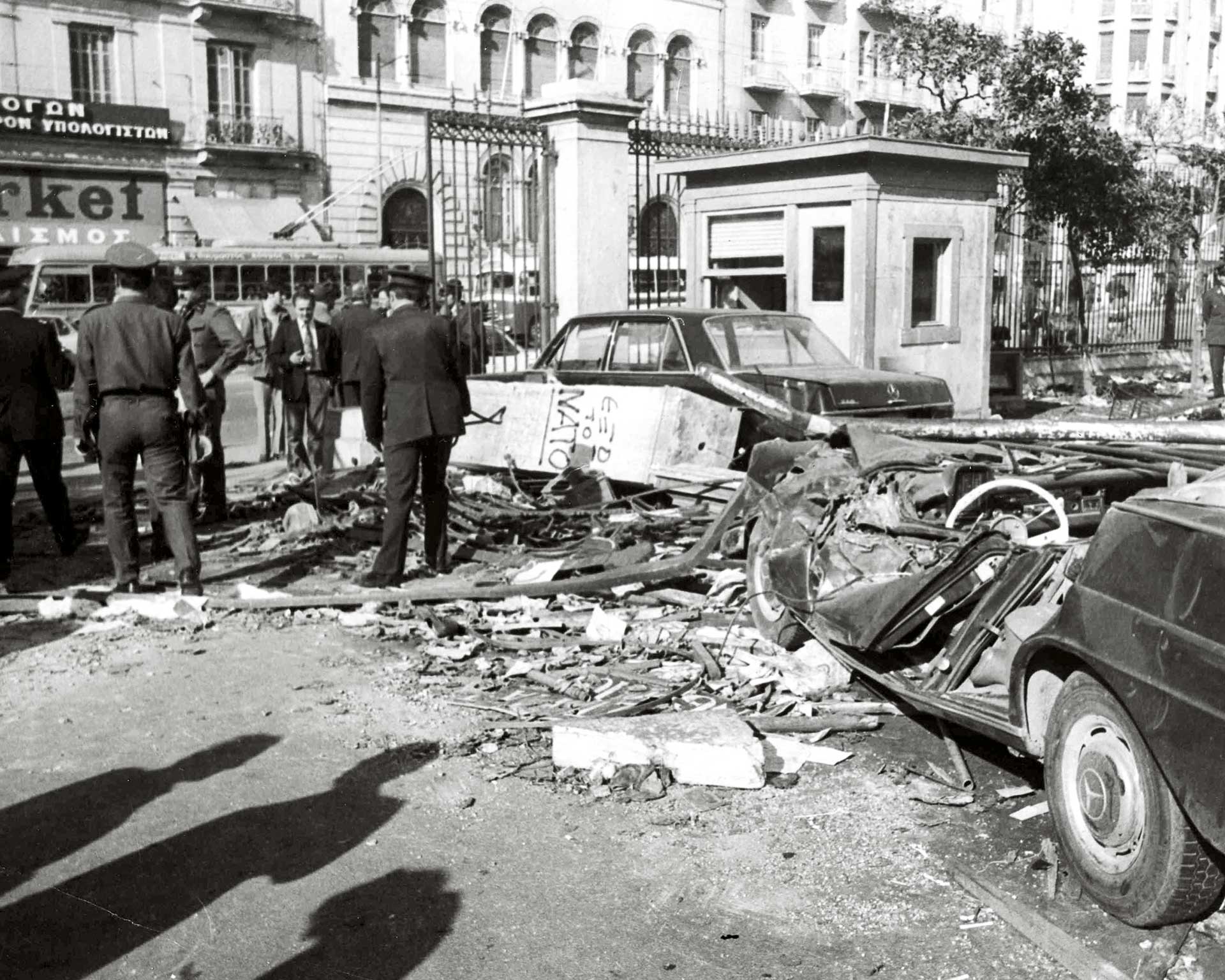 Υπάνθρωποι στο εδώλιο – Μαρτυρίες και καταθέσεις-22