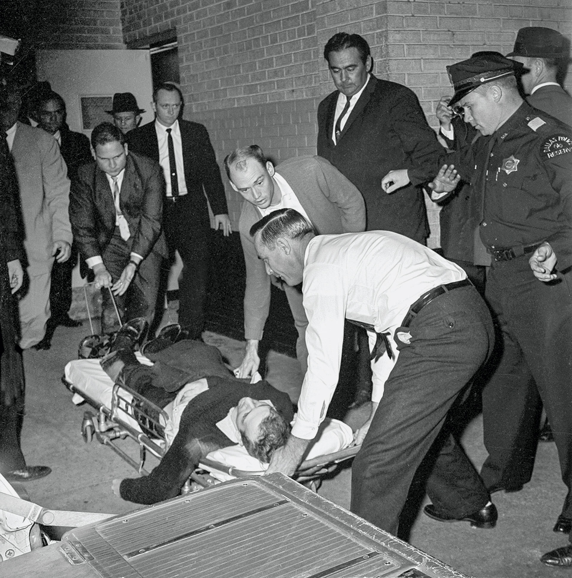 Τζον Κένεντι – Εδολοφονήθη ο πρόεδρος-22