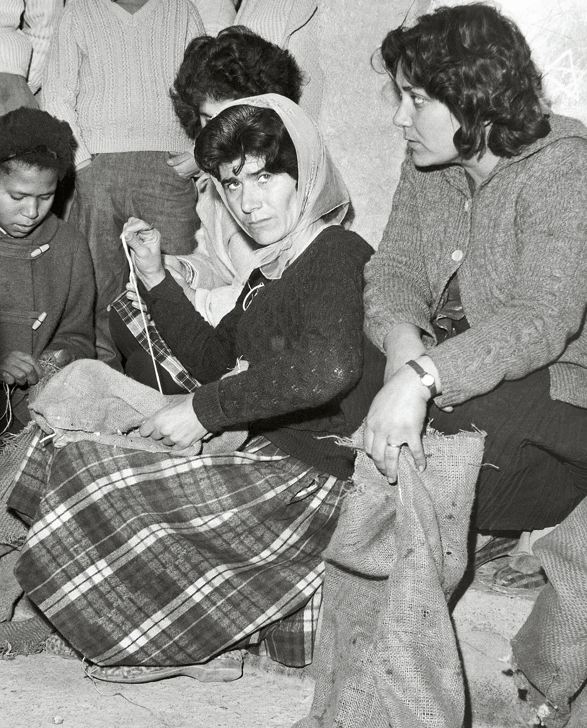 Τεταμένη η κατάστασις – Ματωμένα Χριστούγεννα-12