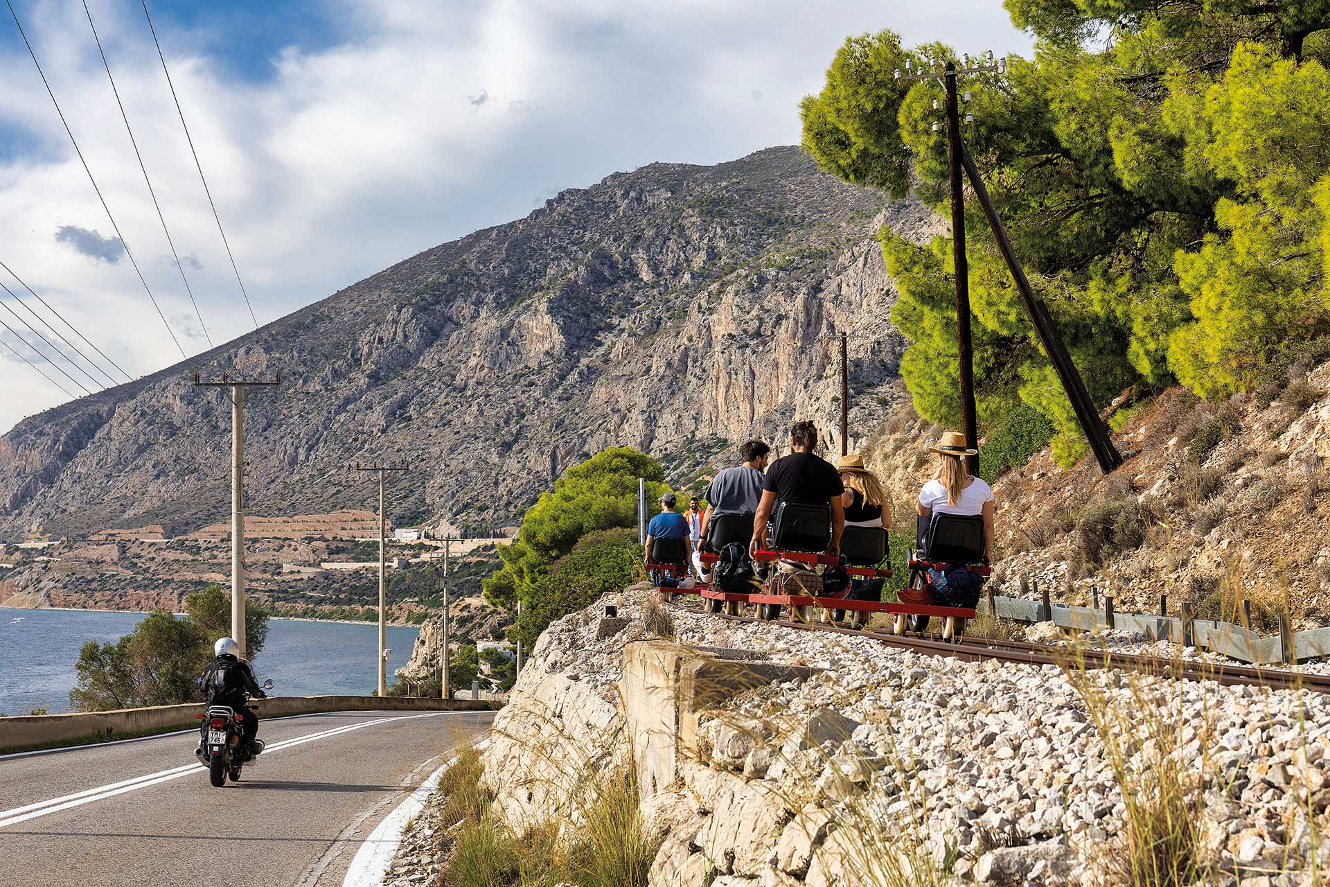 Πάνω σε ένα τρενοποδήλατο, στην πιο ιδιαίτερη περιήγηση της Αττικής-7