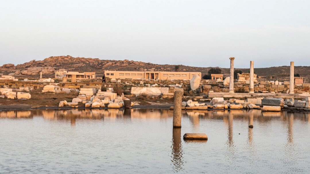 η-θάλασσα-απειλεί-τη-δήλο-562753207