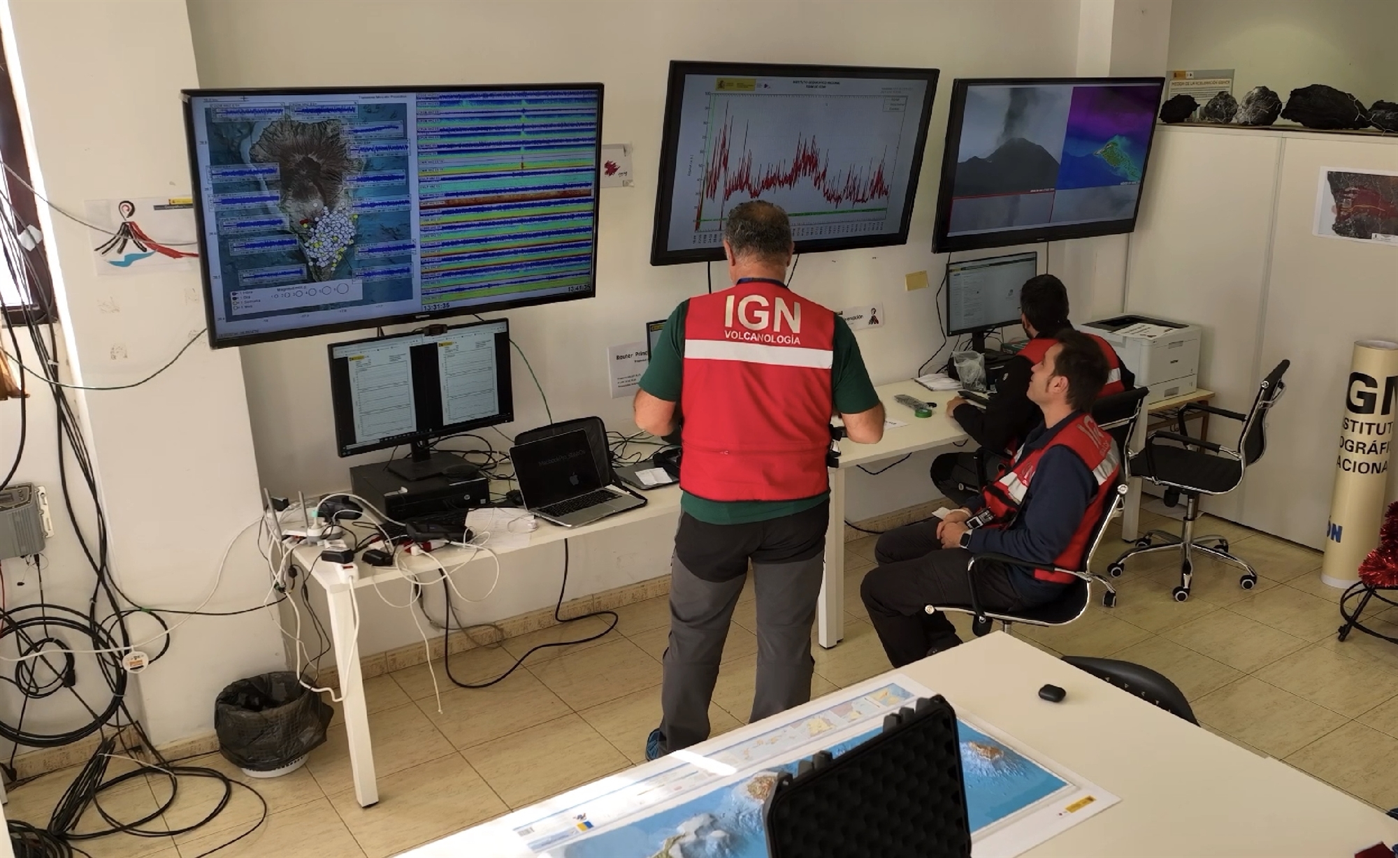 Περιμένοντας το ξύπνημα του ηφαιστείου-4