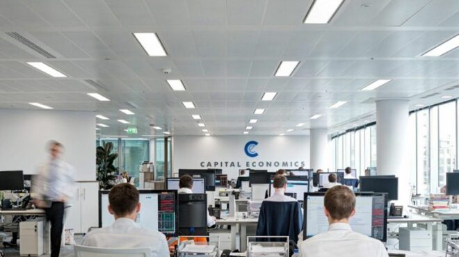 capital-economics-διχασμένη-η-παγκόσμια-οικονομία-τ-562737808