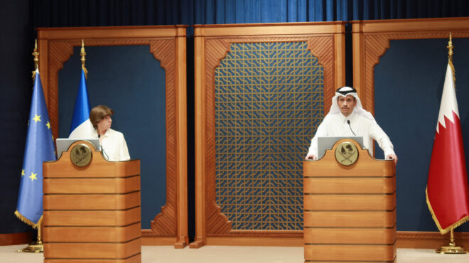 γαλλίδα-υπεξ-πολύ-μεγάλος-ο-αριθμός-τ-562711648