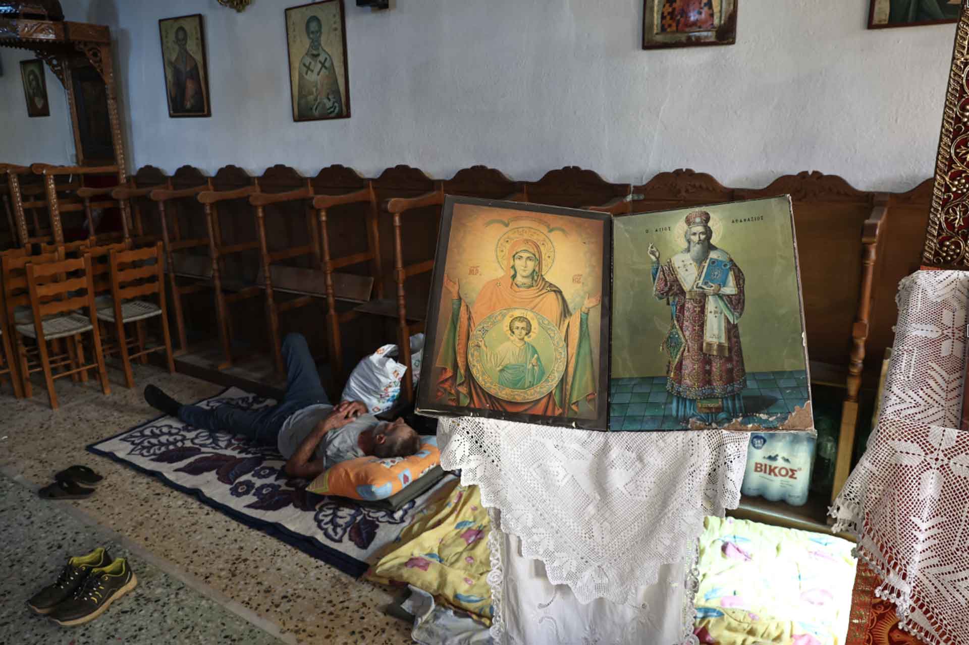 Η ζωή σε ένα τροχόσπιτο έξω από το διαλυμένο Κεραμίδι Τρικάλων-5