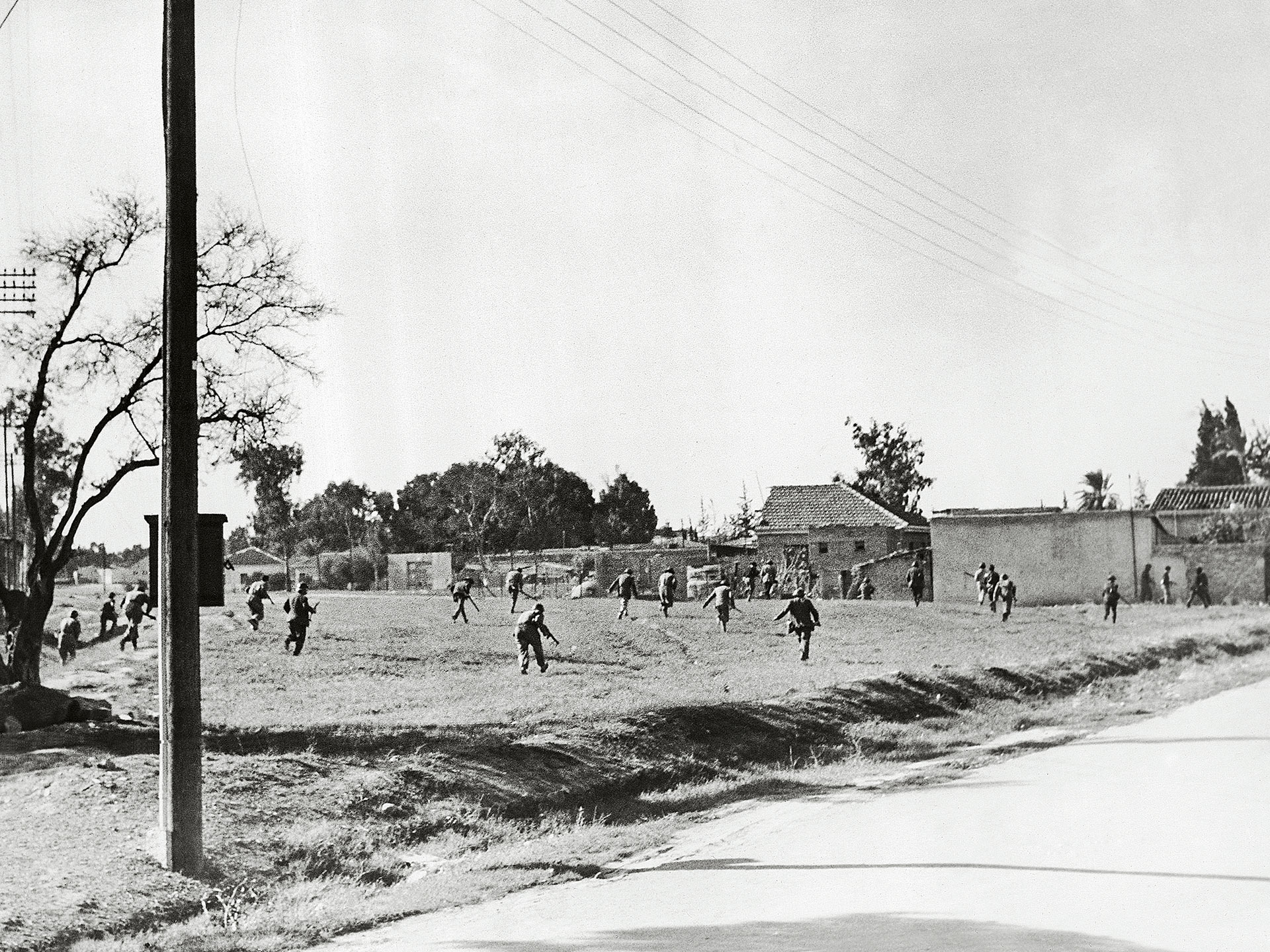 Τεταμένη η κατάστασις – Ματωμένα Χριστούγεννα-15