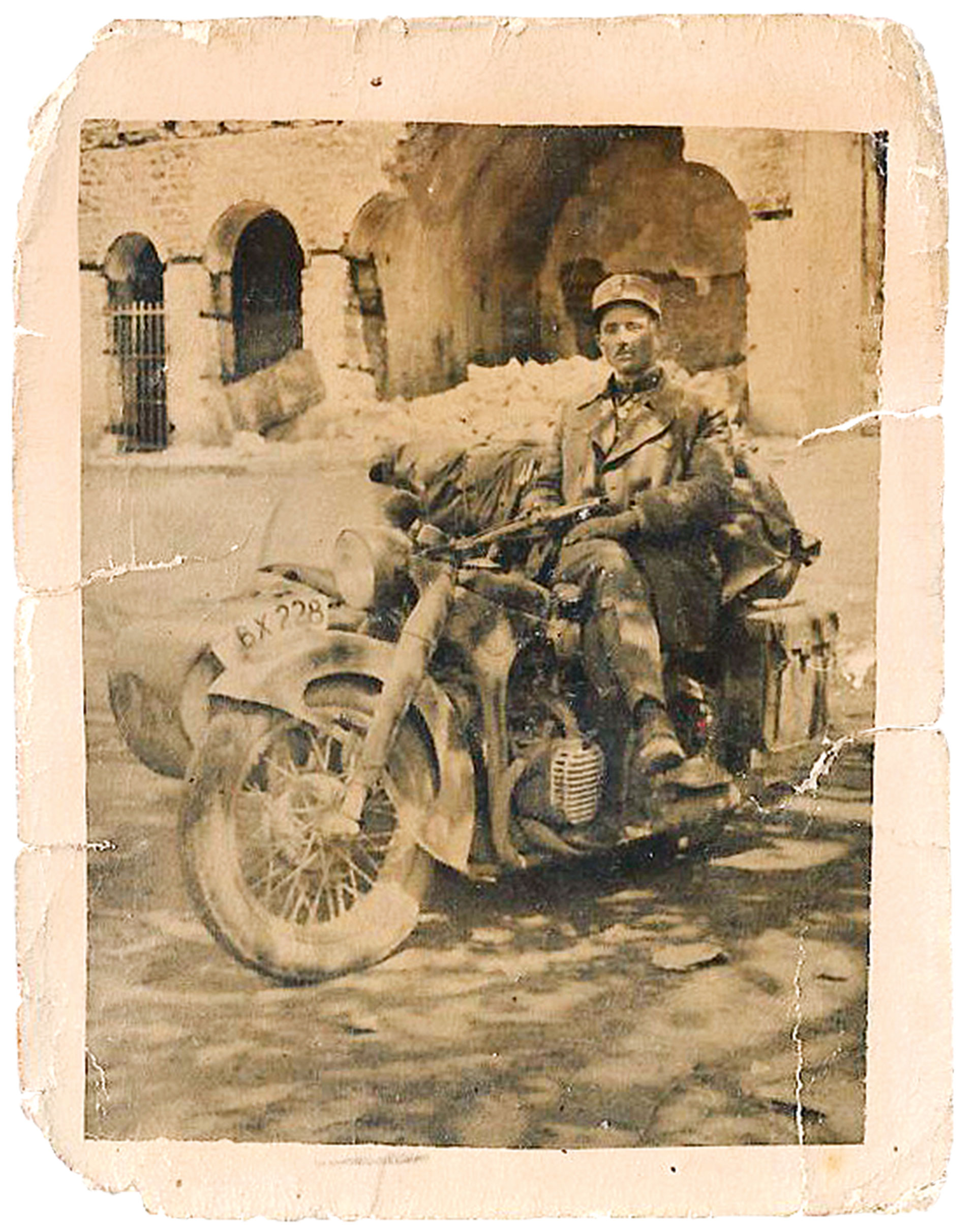 «Όταν έφεραν στο χωριό τον Δαβάκη, τραυματισμένο, πήγα στο σπίτι που τον είχαν, και ζήτησα να τον δω»-21