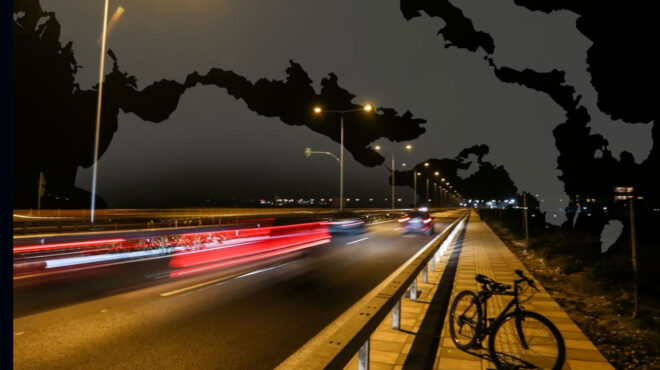 με-τα-φώτα-νυσταγμένα-και-αραιά-562750498