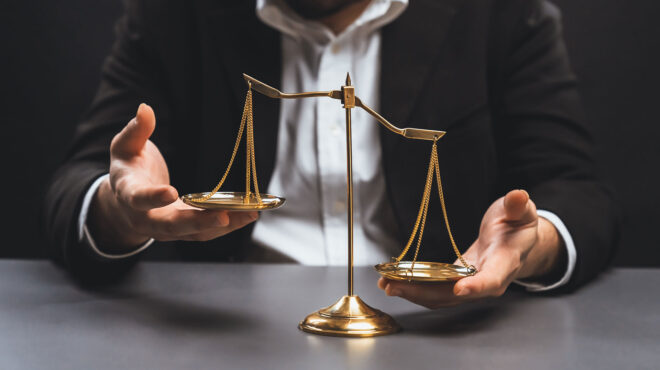 οι-δράκοι-της-ελληνικής-δικαιοσύνη-562743202