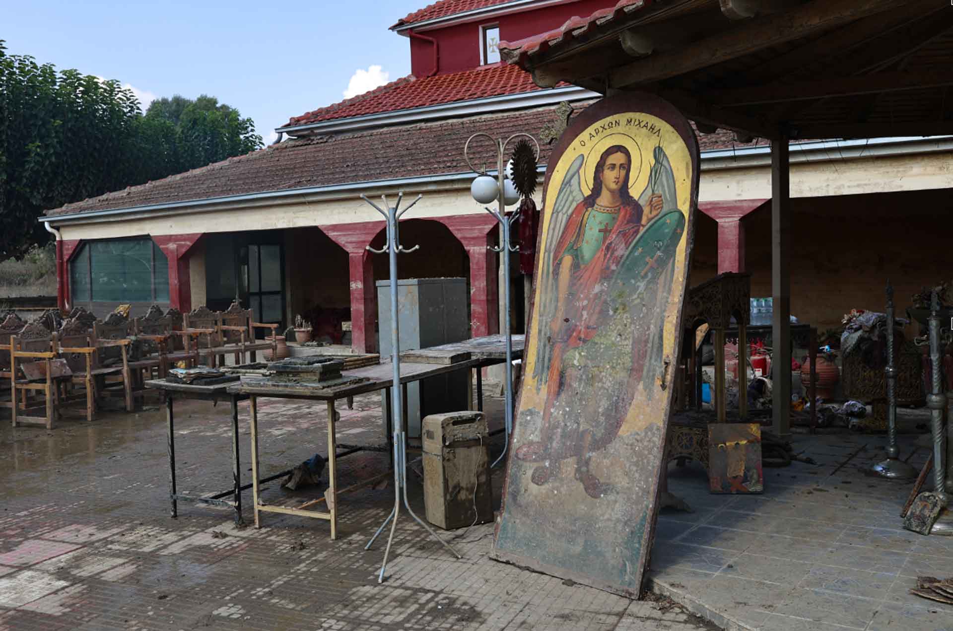 Η ζωή σε ένα τροχόσπιτο έξω από το διαλυμένο Κεραμίδι Τρικάλων-3